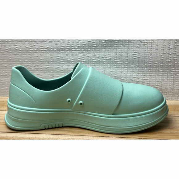 Gales Women’s 8 Smart PPE Footwear Nursing Shoes Mint Slip On Lightweight - Picture 3 of 11